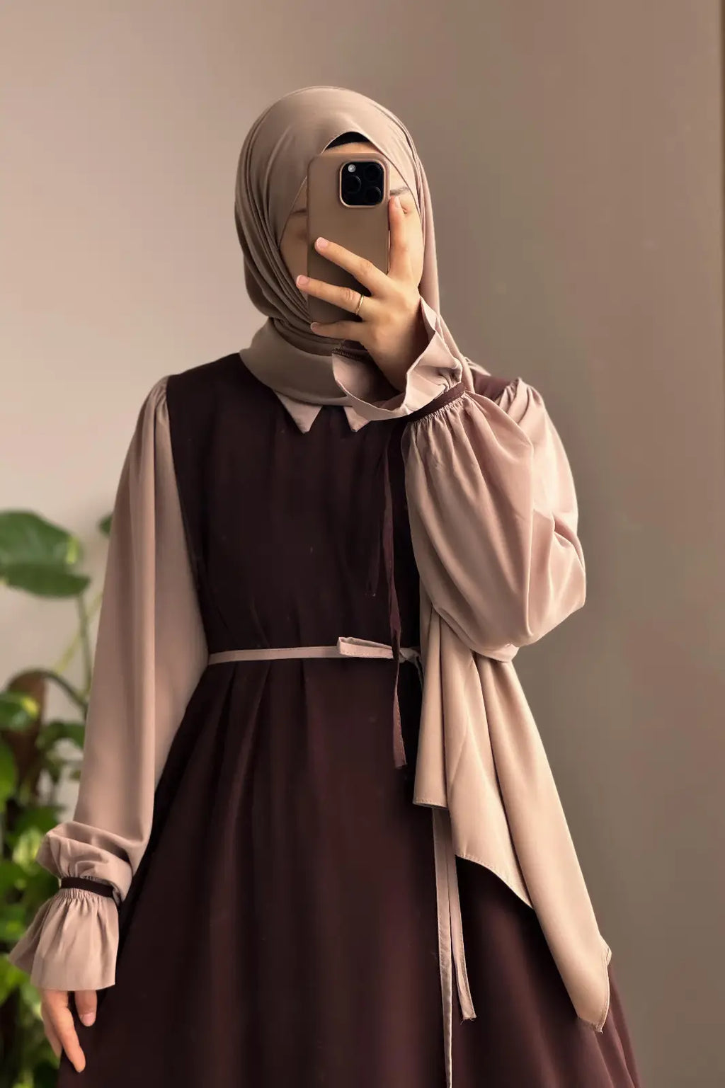 Collar Abaya with Belt and Matching Stroller | Original Wool Peach Fabric | Front Open Stylish Abaya for Women | Soft Premium Abaya