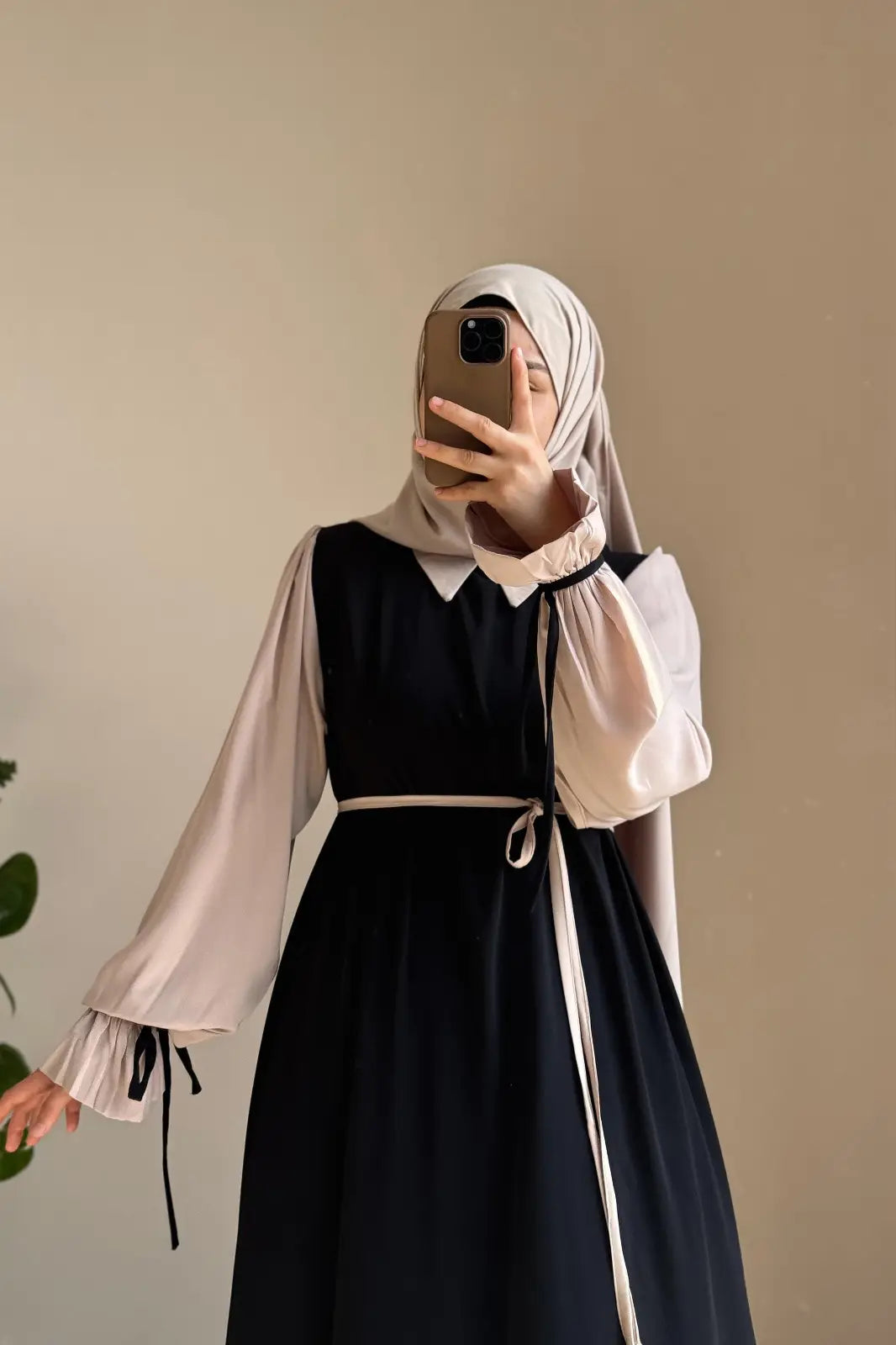 Collar Abaya with Belt and Matching Stroller | Original Wool Peach Fabric | Front Open Stylish Abaya for Women | Soft Premium Abaya