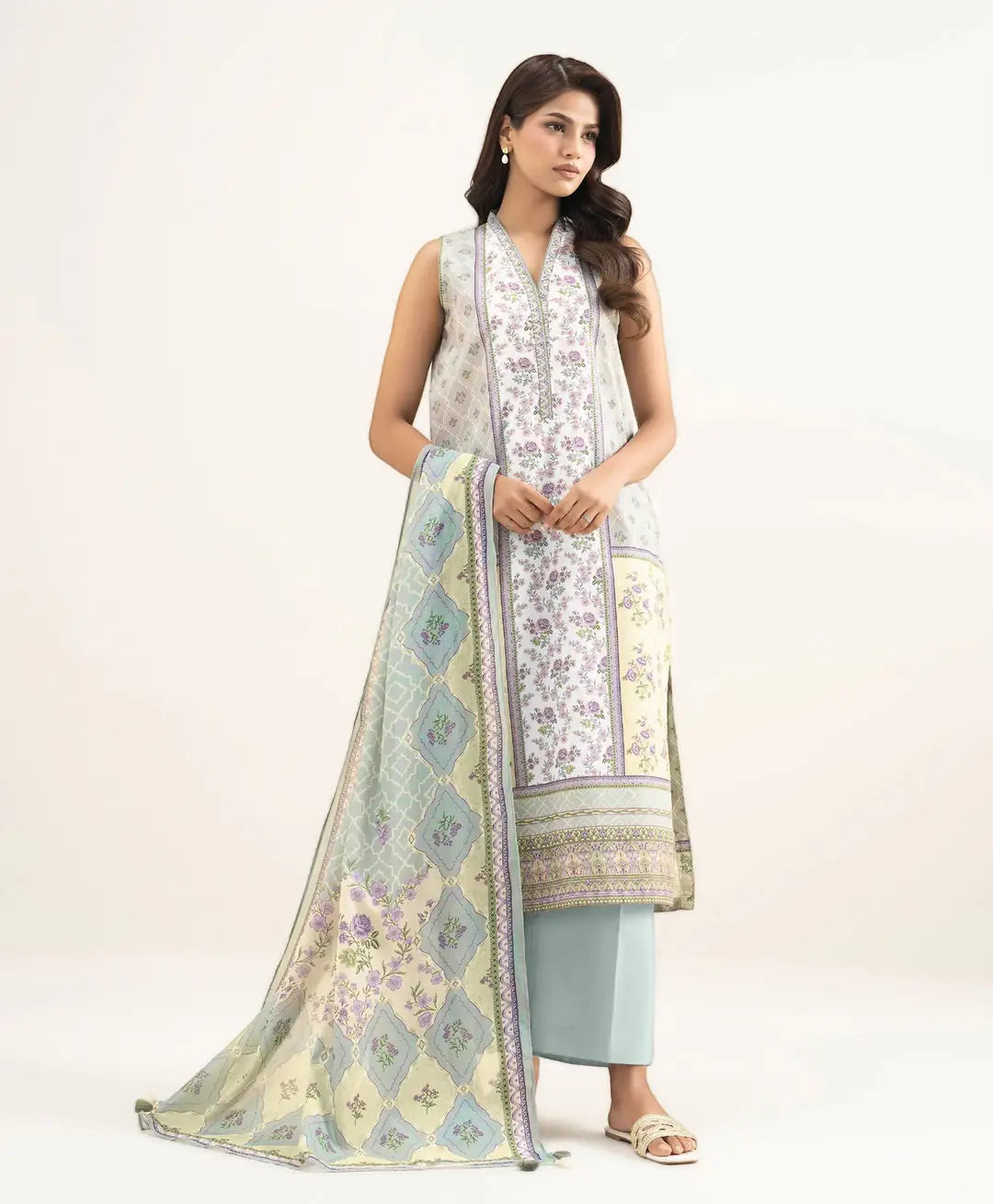 3 Pcs Women's Unstitched Printed Suit
