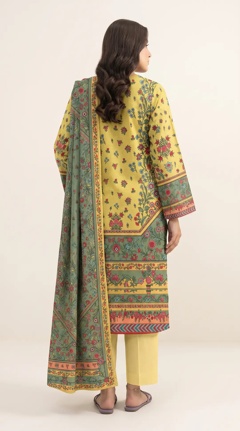 3 Pcs Women's Unstitched Printed Suit