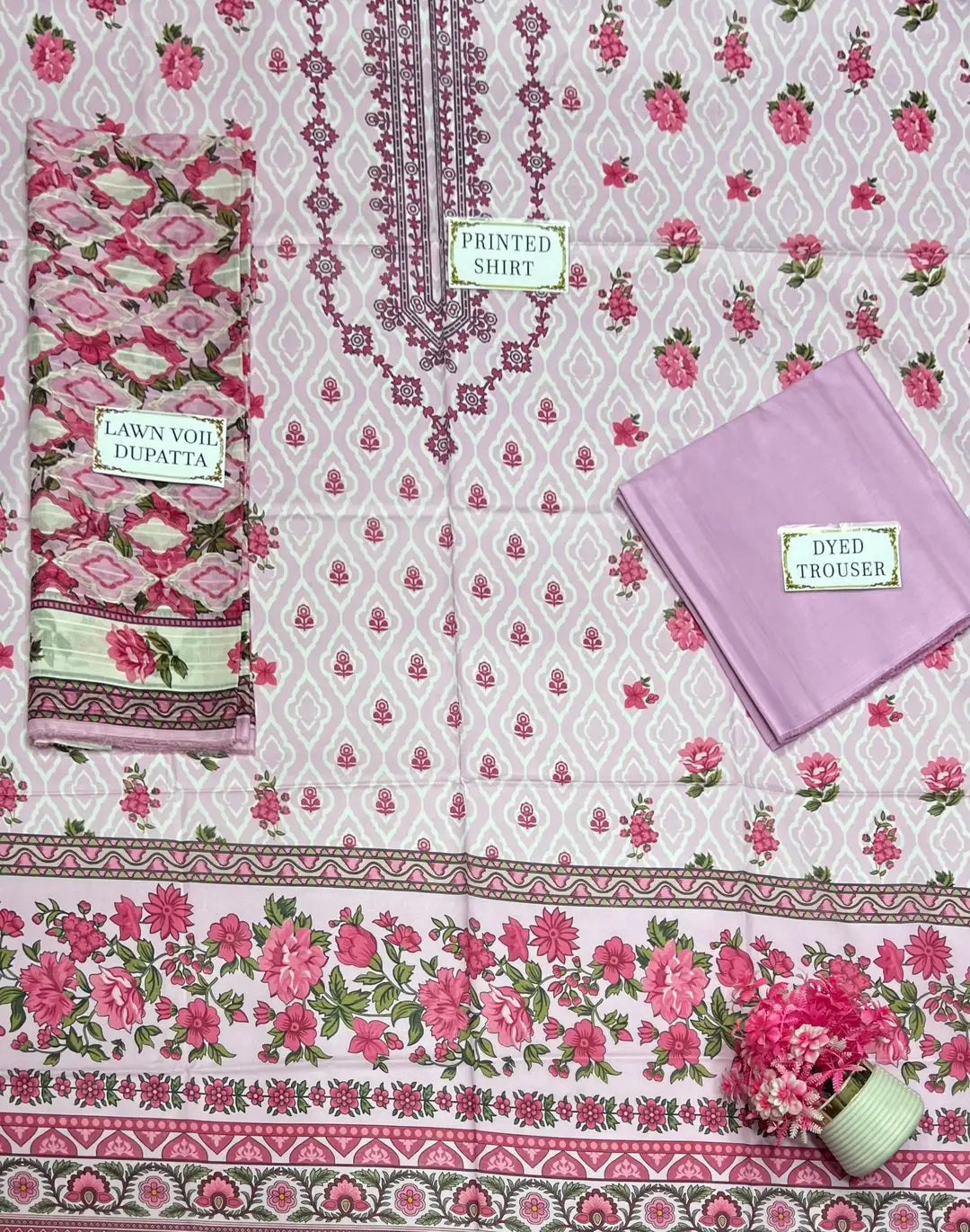 3 Pcs Women's Unstitched Printed Suit