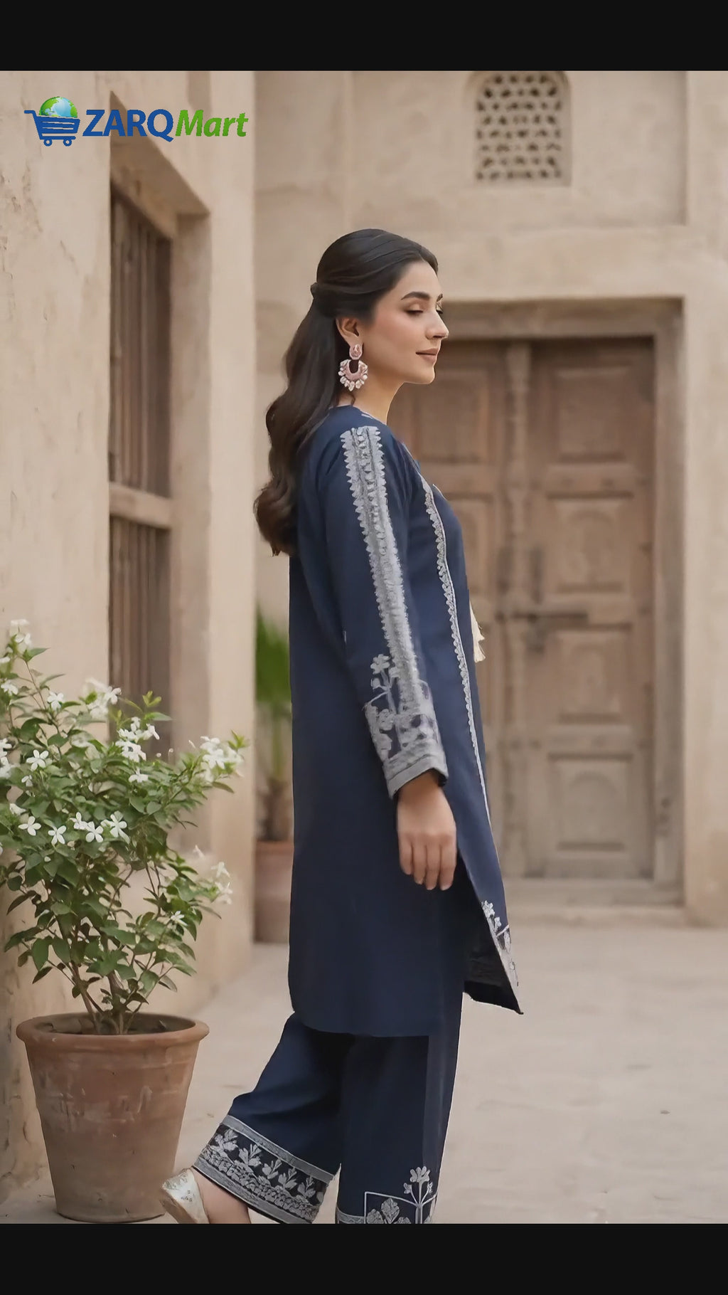 Blue Aari Embroidered Women's 3Pcs Suit Set